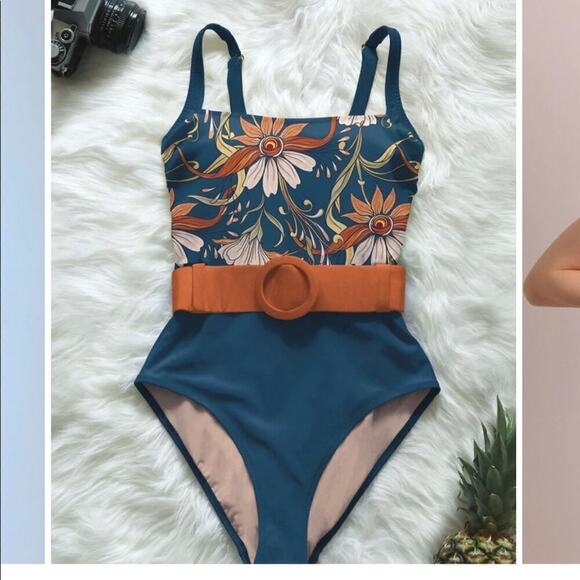 Averie lailani belted one piece swimsuit NWT - Picture 9 of 9